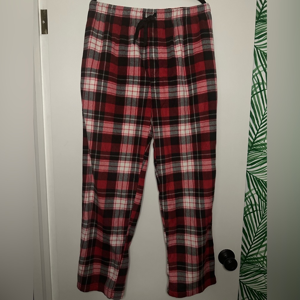 Stafford Red & Black Plaid Sleep Pants (L)